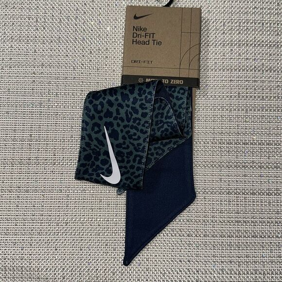 NIKE OS Dri-FIT Unisex Navy Green White Logo Athletic Animal Print Headband Tie - Picture 1 of 6